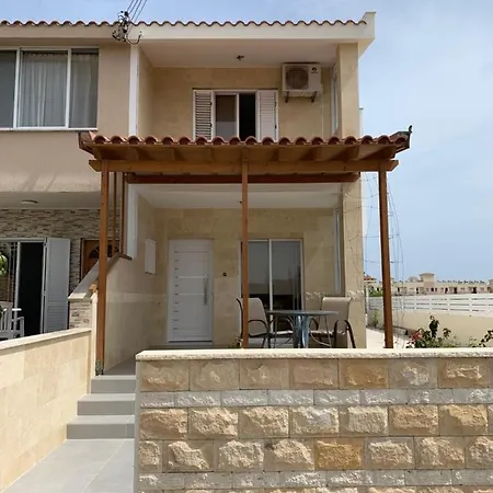 Beautiful Townhouse * Paphos